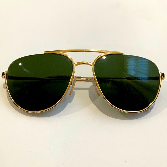 ๐ถ Prada Aviator Sunglasses ๐ถ - Picture 2 of 7